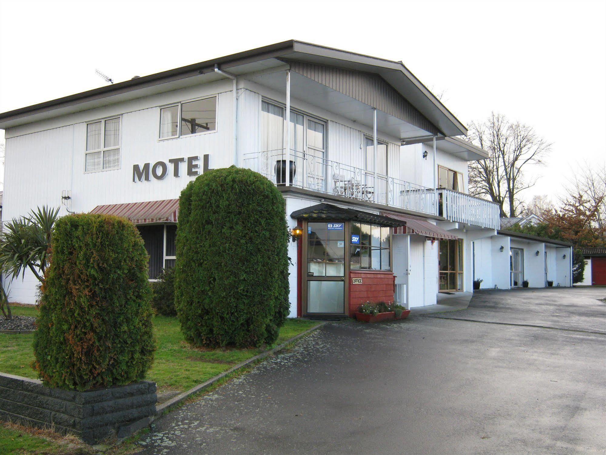 Adelphi Motel Таупо Екстер'єр фото